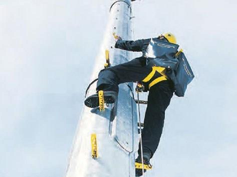 爬梯垂直生命线